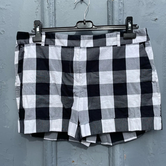 Ann Taylor Loft  shorts Black White Oversize Plaid check, size 10 - Picture 1 of 7